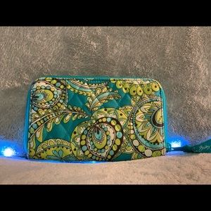 Vera Bradley Wallet✨